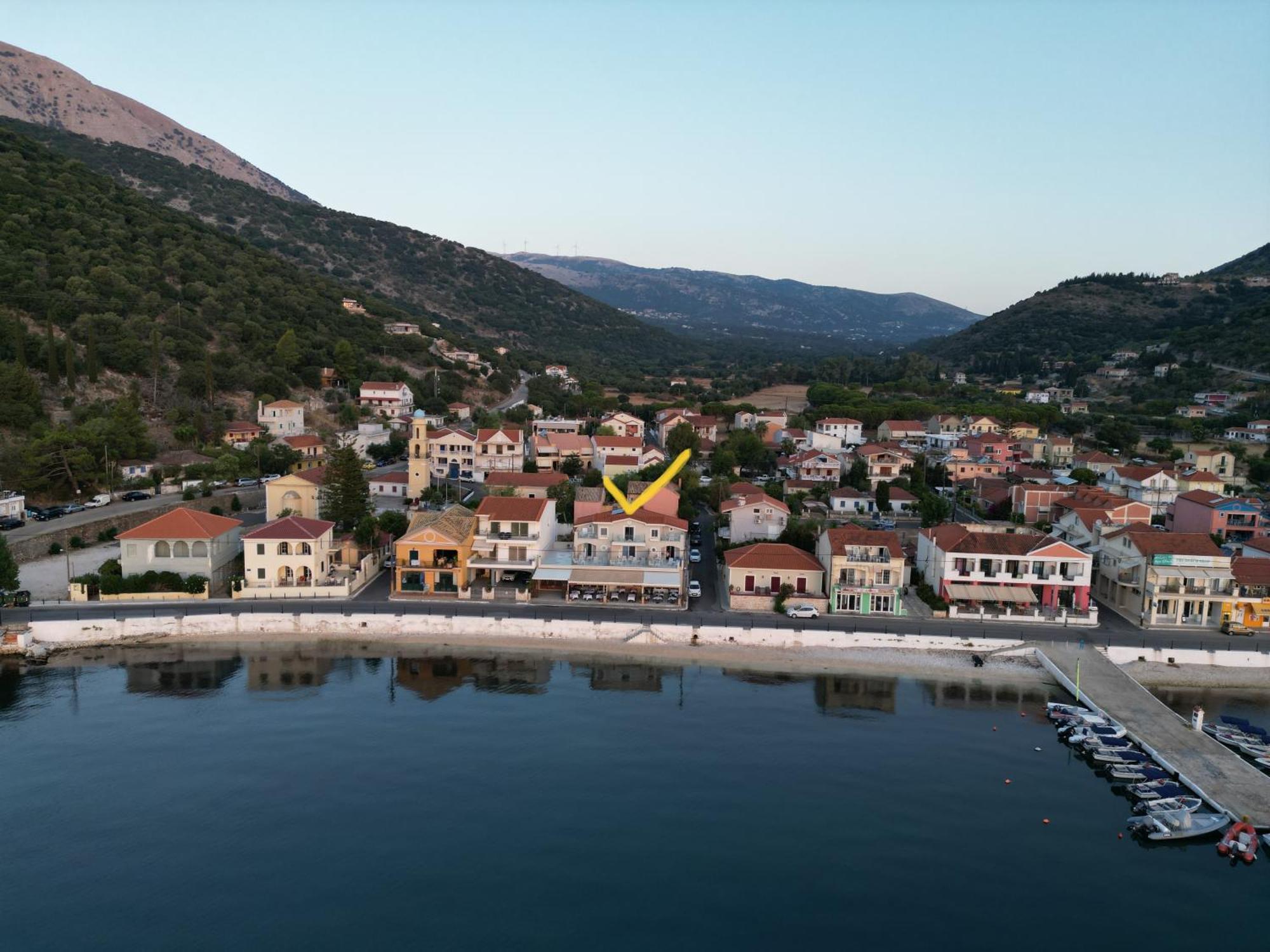 Sunrise Bay Apts Agia Efimia Luaran gambar